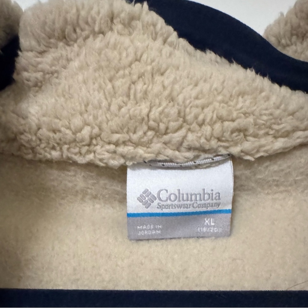 Columbia Beige Sherpa Zip Up Fleece Jacket - Picture 4 of 4
